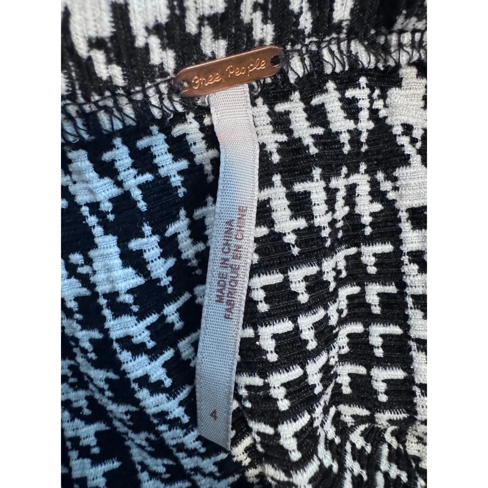 Free People Off Duty Skirt Set‎ - Houndstooth Crop Black White Size 4